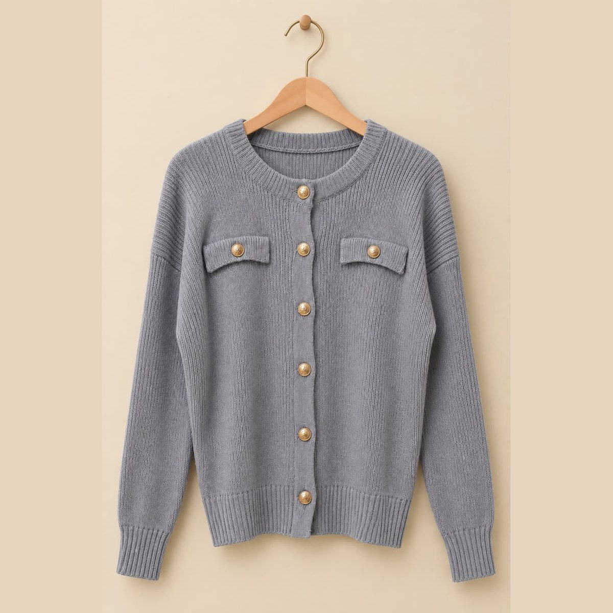 Cardigan Rajut Kancing Emas Abu