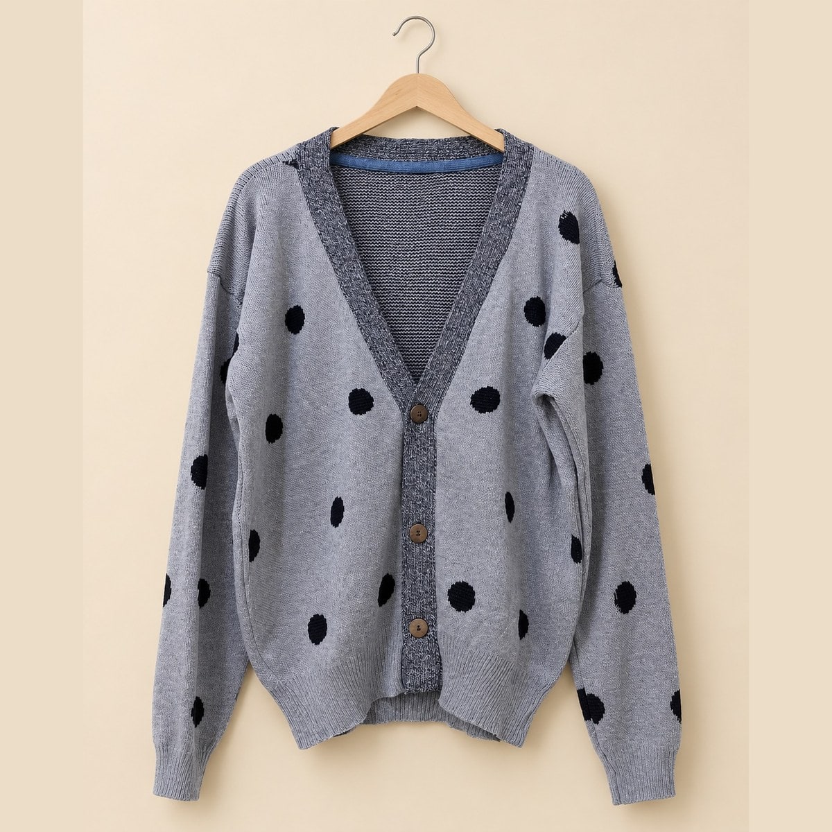Cardigan Rajut Kaos Polkadot Abu